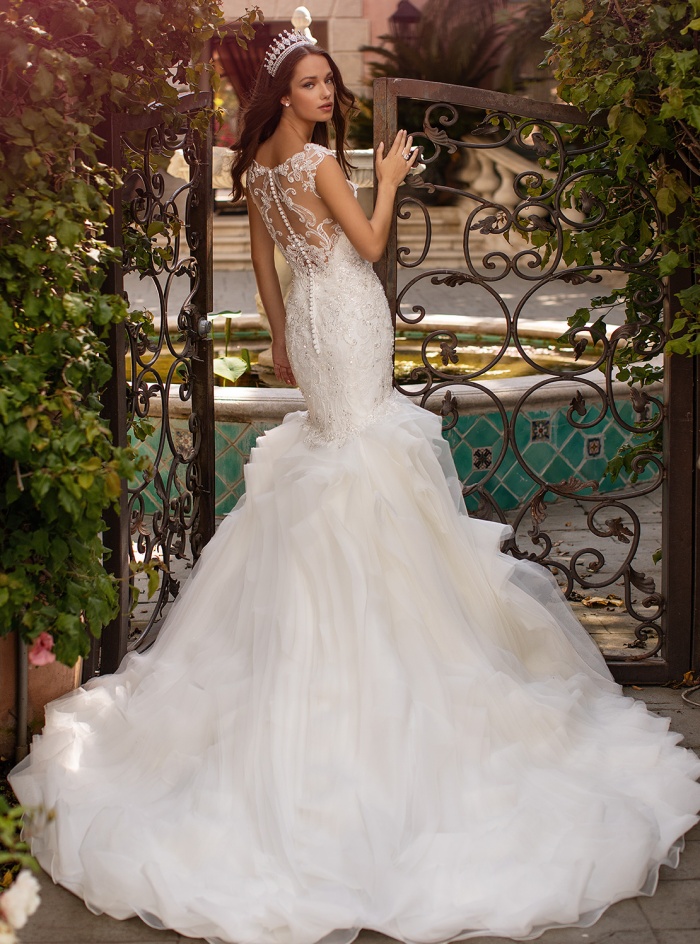 'WEDDING DRESS TRENDS FOR 2020' Image #2