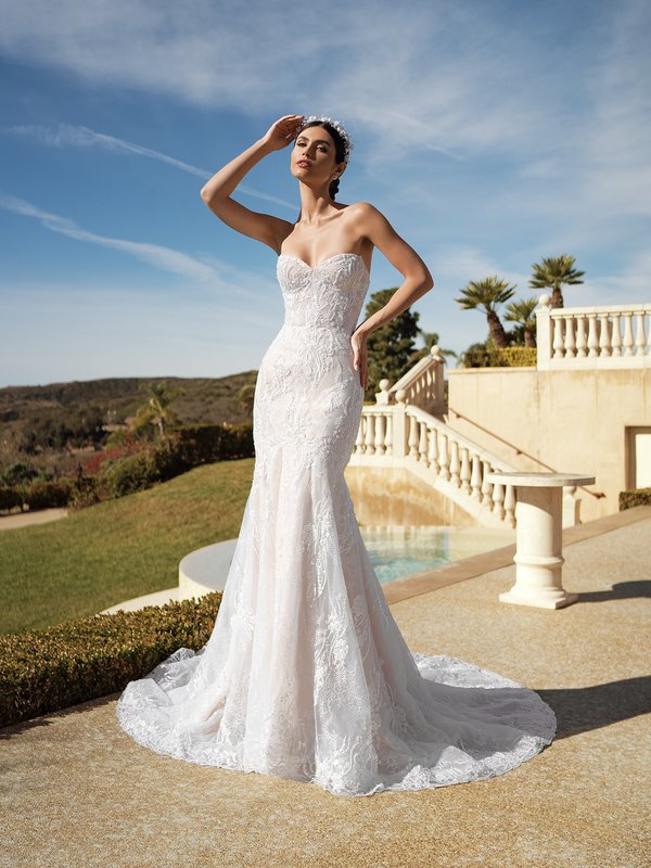 Bride Wearing Glam Strapless Cat Eye Sweetheart Beaded Tulle and Lace Mermaid Moonlight Couture H1583
