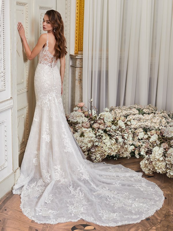 Romantic Illusion Scoop Back mermaid with Chapel Train Moonlight Collection J6858