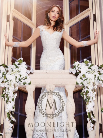 'BRIDES Magazine: A Sneak Peak of Designer Wedding Dresses' Image #2