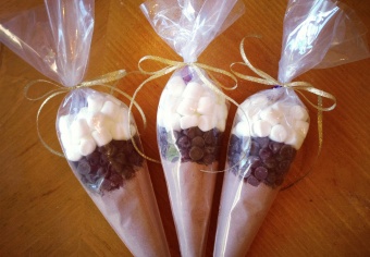 '5 DIY Winter Wedding Favors' Image #2