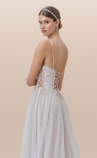 'Wedding Dress Trends 2018' Image #1