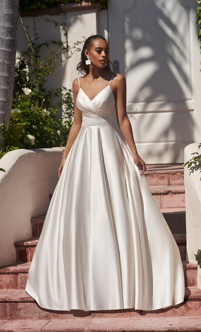 minimalist wedding dress