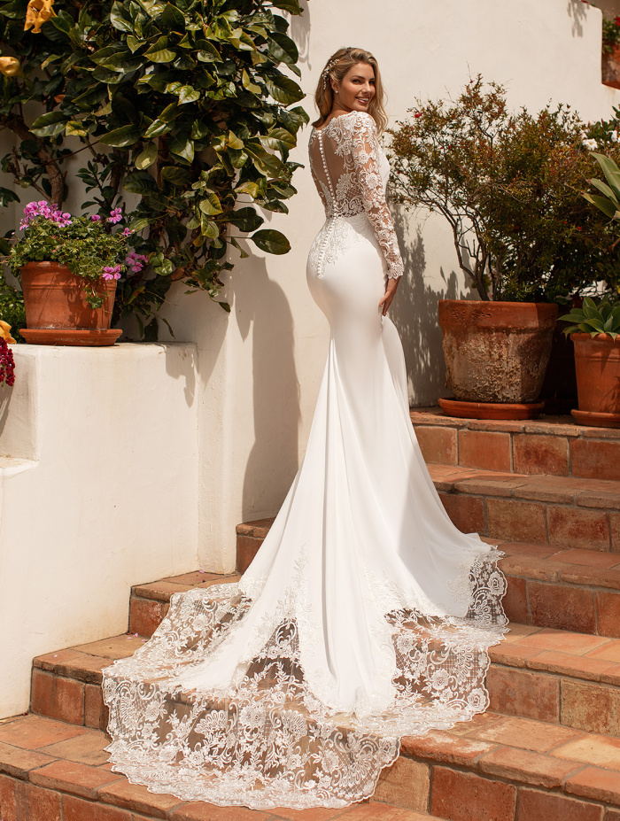 'GUIDE TO TYPES OF WEDDING DRESS SLEEVES' Image #1