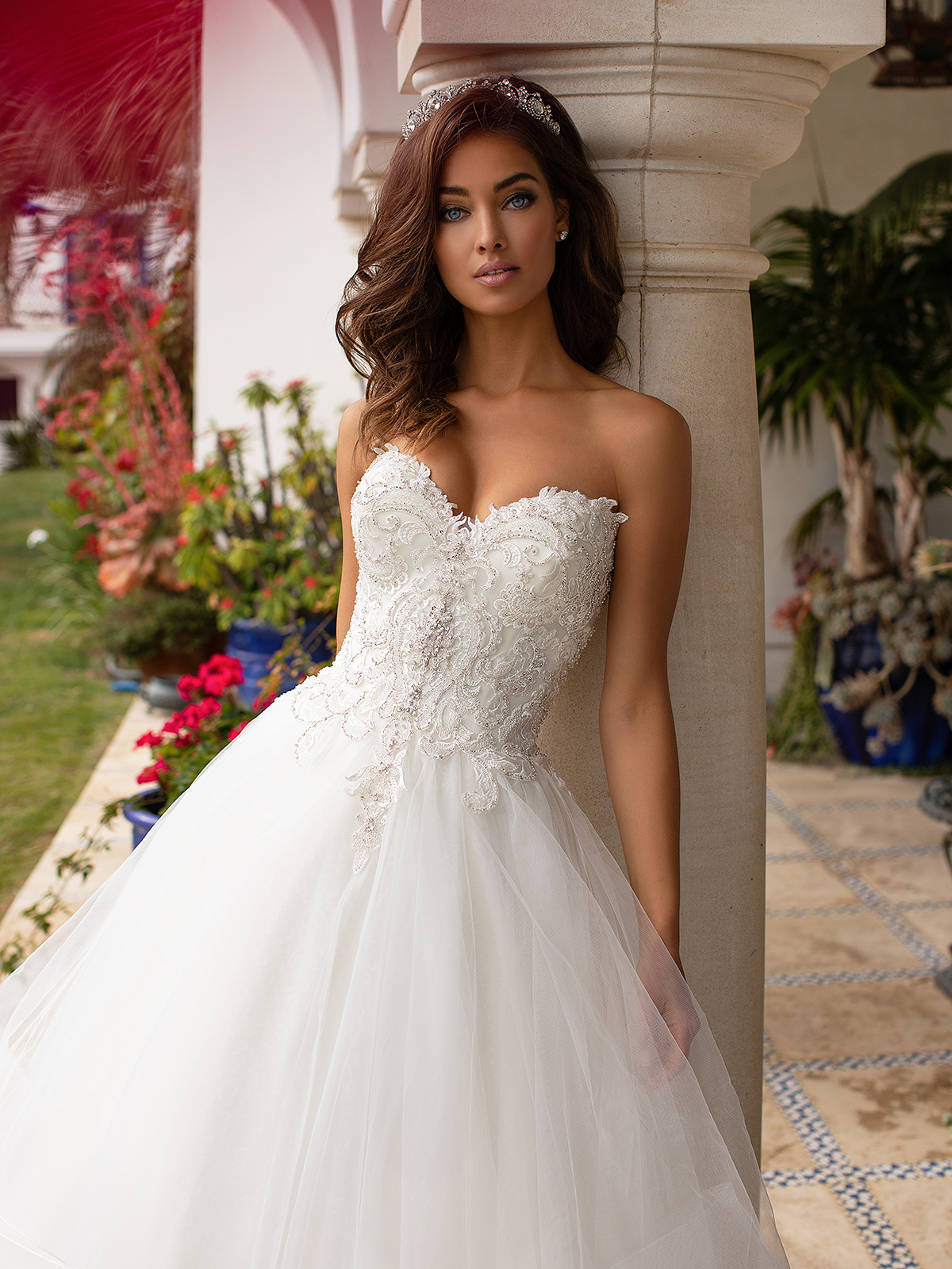 10 Beaded Sparkly Wedding Dresses Moonlight Bridal