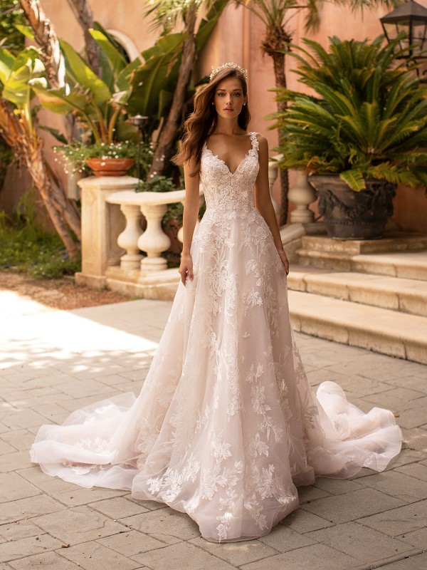 Moonlight Couture H1422 A-line wedding dress with sweetheart neckline and thin lace straps Moonlight Couture H1422 A-line wedding dress with sweetheart neckline and thin lace straps