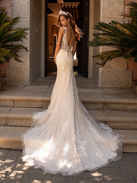 Moonlight Couture H1423 tulle v-back mermaid wedding dress with chapel train Moonlight Couture H1423 tulle v-back mermaid wedding dress with chapel train