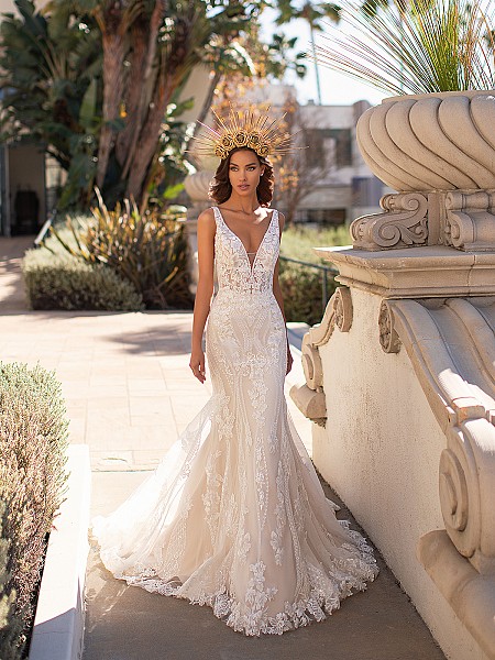 Sexy Mermaid Wedding Dress With Beaded Vine Lace Moonlight Couture H1448 Sexy Mermaid Wedding Dress With Beaded Vine Lace Moonlight Couture H1448