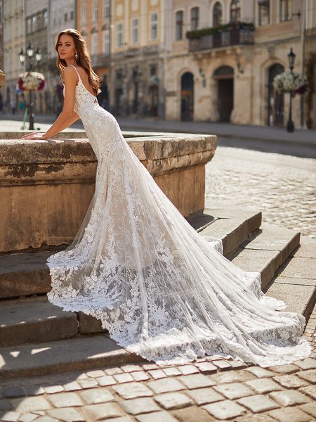 Figure-Fitting Mermaid with Lace Appliques and Beaded Straps and Necklines Moonlight Couture H1488