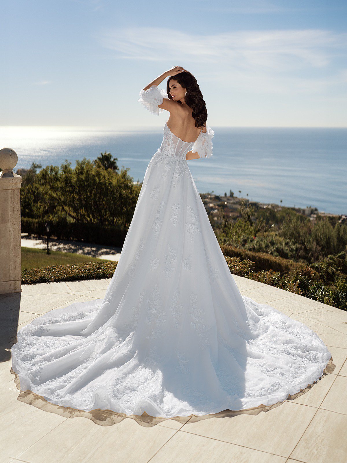 Strapless Tulle Lace Applique A-line Wrap Skirt Wedding Dress