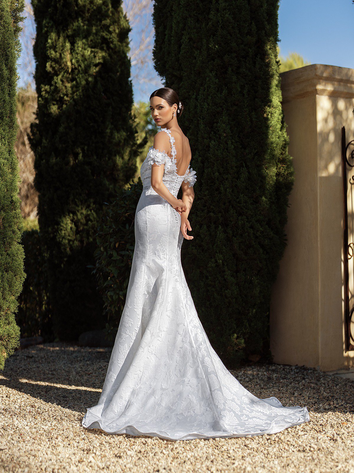 Floral Jacquard Organza Mermaid Wedding Dress