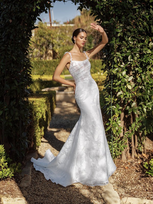Floral Jacquard Organza Mermaid Wedding Dress