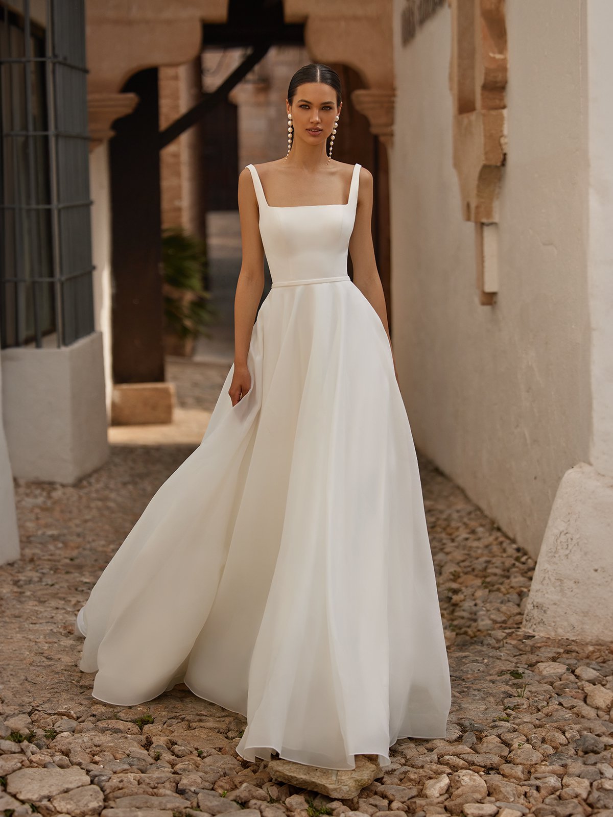 BAU by Bride And You★LENNON SQUARE NECK JACQUARD LONG DRESS Organza and Satin Square Neck A-line Wedding Dress