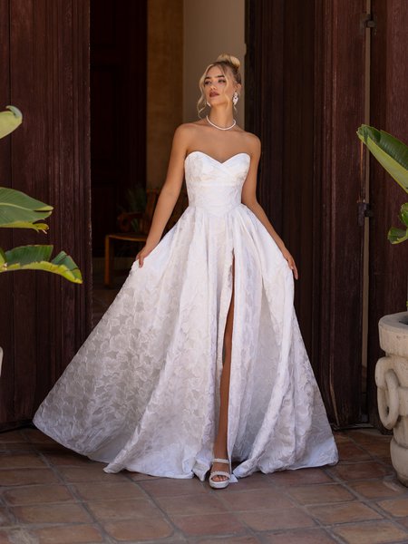 Moonlight Tango T209 comfortable bohemian lace bridal gowns for the casual bride Moonlight Tango T209 comfortable bohemian lace bridal gowns for the casual bride