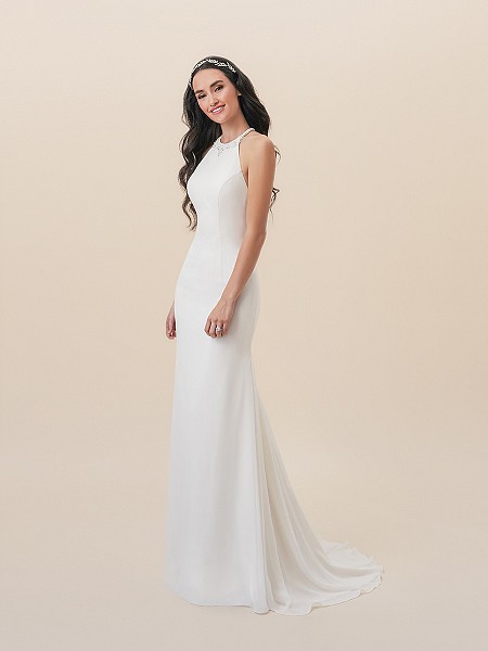 Moonlight Tango T822 casual chiffon mermaid wedding dress with modern halter neck and comfortable stretch lining Moonlight Tango T822 casual chiffon mermaid wedding dress with modern halter neck and comfortable stretch lining