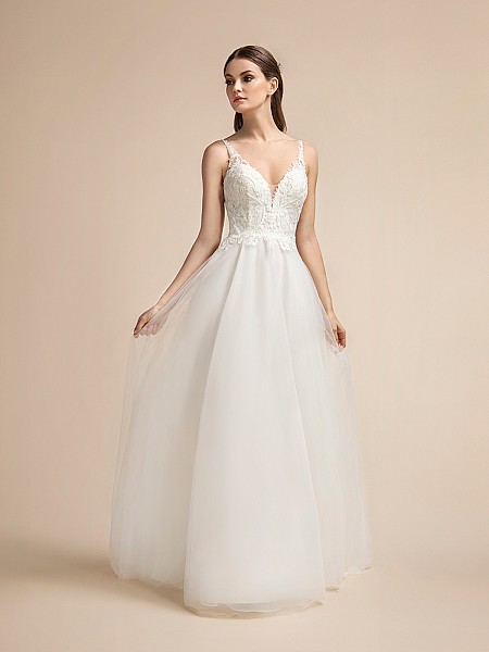 Lace Bodice Flowy A-line Wedding Dress with Sweetheart Neckline and Illusion Straps Moonlight T911 Lace Bodice Flowy A-line Wedding Dress with Sweetheart Neckline and Illusion Straps Moonlight T911