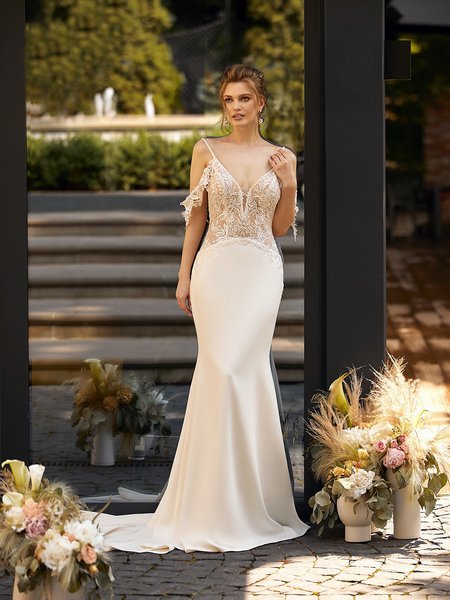 Moonlight Tango T955 comfortable bohemian lace bridal gowns for the casual bride Moonlight Tango T955 comfortable bohemian lace bridal gowns for the casual bride