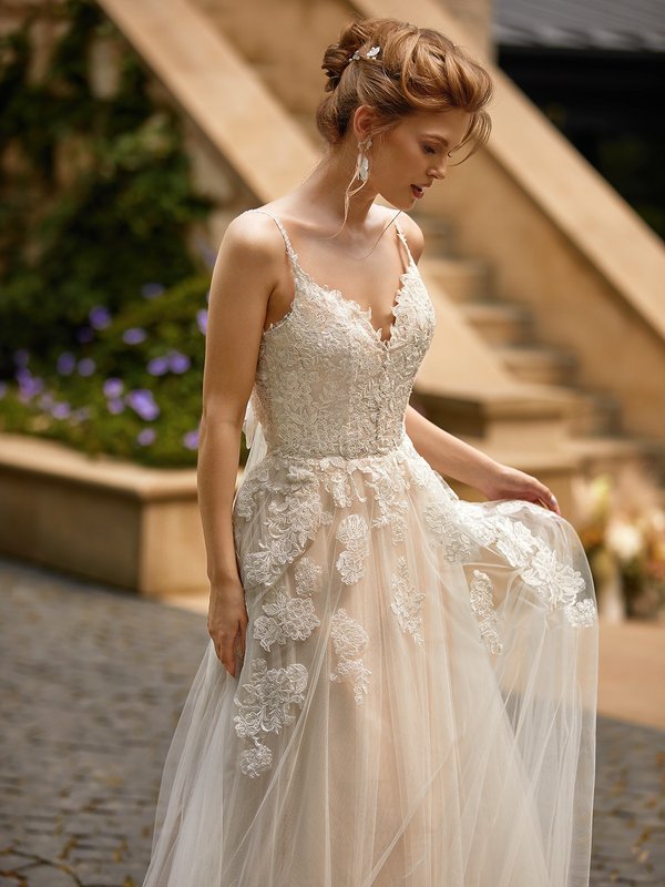 Moonlight Tango T958 Unlined Sweetheart with Beaded Straps Lace Appliques and Soft Tulle A-Line Dress Moonlight Tango T958 Unlined Sweetheart with Beaded Straps Lace Appliques and Soft Tulle A-Line Dress