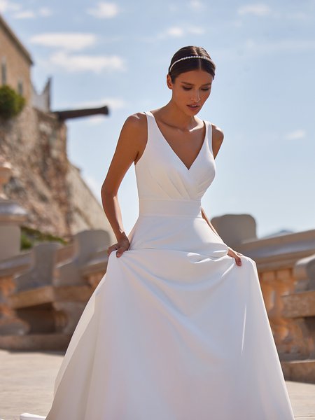 Surplice V-Neck Crepe A-Line Wedding Dress for A Destination Wedding
