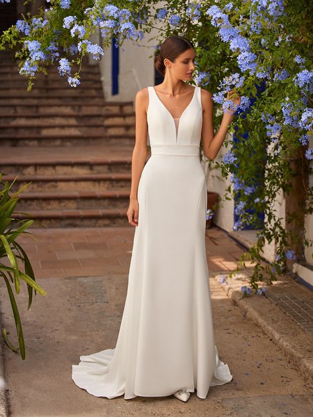 Moonlight Tango T983 comfortable bohemian lace bridal gowns for the casual bride Moonlight Tango T983 comfortable bohemian lace bridal gowns for the casual bride
