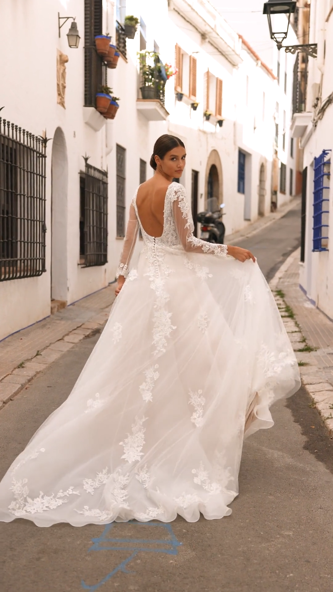 Romantic Lace Deep Sweetheart with Illusion Long Sleeves Full A-Line Wedding Dress